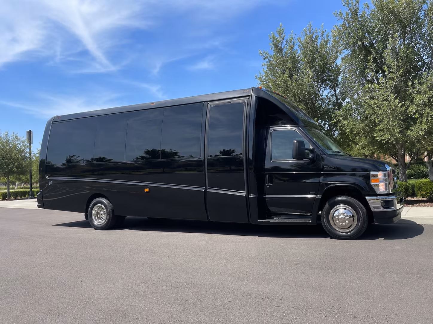 charter buses to innings festival and tempe beach park events