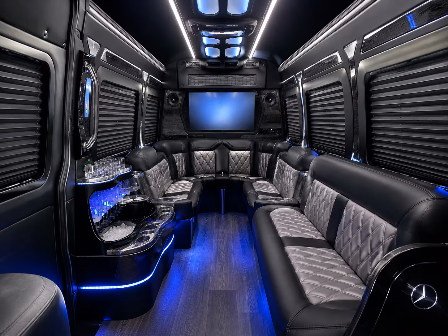 prom buses serving tempe venues and the surrounding east valley